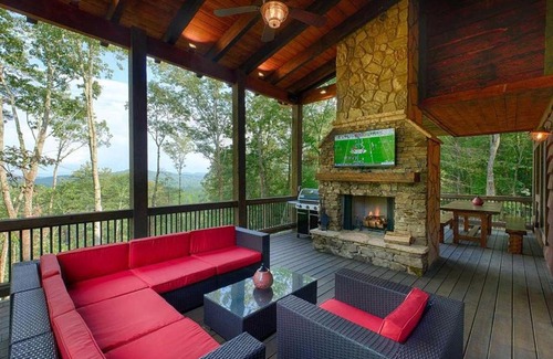 Blue Ridge House | Twin Pine Lodge