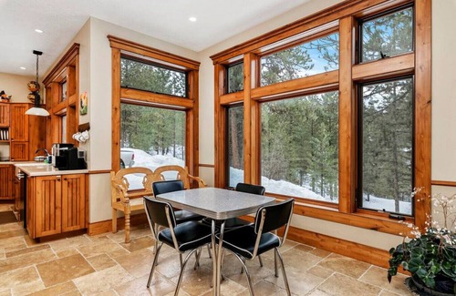 Cascade Apartment | Twin Pines Retreat