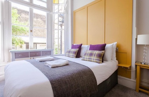 Cambridge City Centre House | Twin Room at Regency Guest House