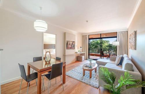 Darwin City Centre Apartment | Two Adjacent King Suites with a Breezy Balcony
