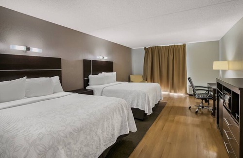 Cedar Bluff Hotel | Two Affordable Rooms Near Knoxville Convention Center – 10 Miles