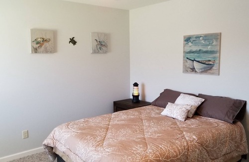 Bear Lake House | Two Bed Room with Two Luxury Bathrooms including Jacuzzi tubs, Open year round