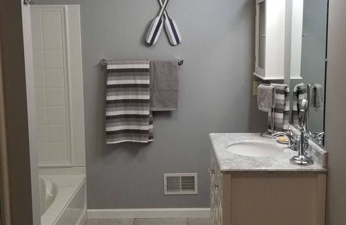 Bear Lake House | Two Bed Room with Two Luxury Bathrooms including Jacuzzi tubs, Open year round