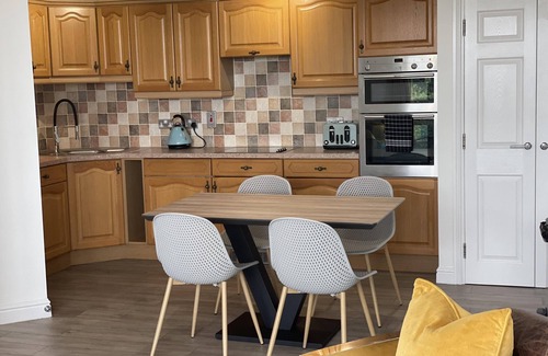 Boscundle Apartment | Two bedroom Apartment with partial sea view