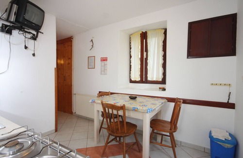 Nerezine Apartment | Two bedroom apartment with terrace Nerezine, Lošinj (A-3479-b)