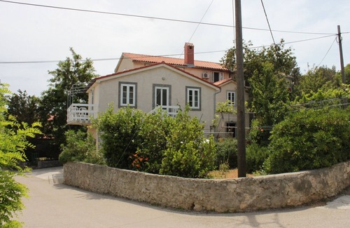 Nerezine Apartment | Two bedroom apartment with terrace Nerezine, Lošinj (A-3479-b)