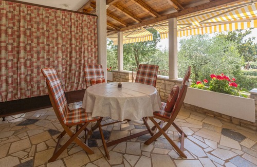 Kukci Apartment | Two bedroom apartment with terrace Kukci, Poreč (A-7166-a)