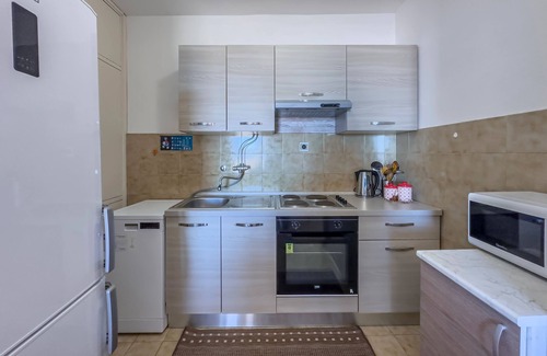 Podstrana Apartment | Two bedroom apartment near beach Podstrana, Split (A-14993-a)