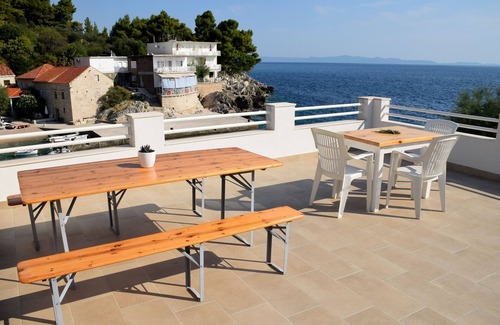 Podobuce Apartment | Two bedroom apartment near beach Podobuče, Pelješac (A-631-a)