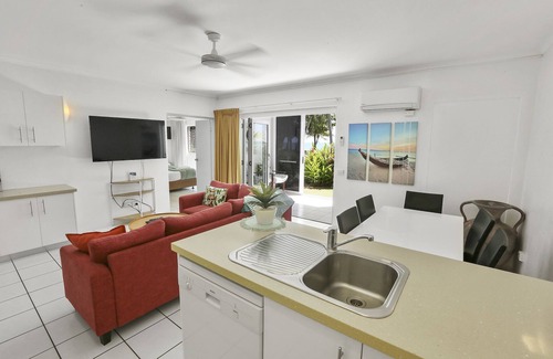 Clifton Beach Apartment | Two-Bedroom Apartment Right In Front Of The Beach!