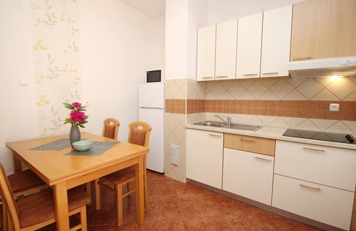 Baska Apartment | Two bedroom apartment with terrace Baška, Krk (A-18775-d)