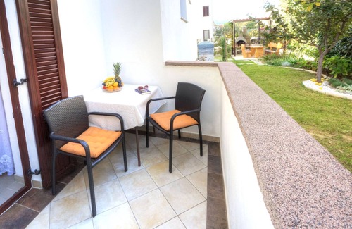 Baska Apartment | Two bedroom apartment with terrace Baška, Krk (A-22661-b)