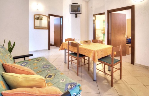 Baska Apartment | Two bedroom apartment with terrace Baška, Krk (A-22661-b)