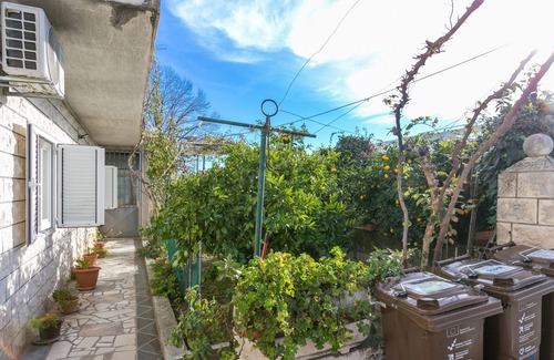 Mejasi Apartment | Two bedroom apartment with terrace Split (A-22101-a)