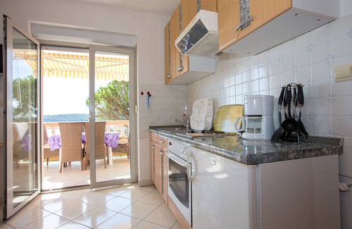 Barbat na Rabu Apartment | Two bedroom apartment with terrace and sea view Barbat, Rab (A-16245-b)