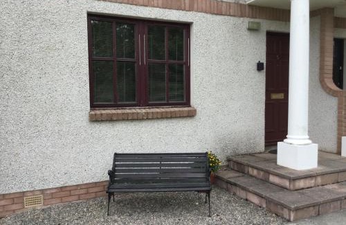 South Galson Apartment | Two Bedroom Glen View Free Parking