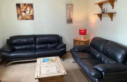 South Galson Apartment | Two Bedroom Glen View Free Parking