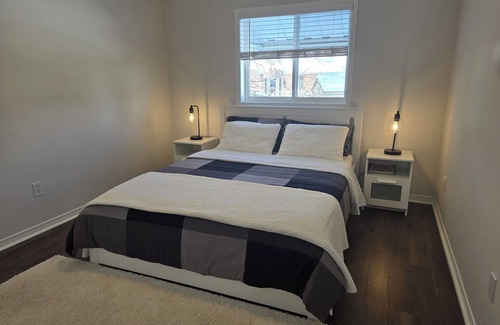 Burlington House | Two bedroom home next to golf course & a variety of restaurants