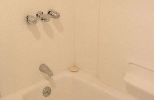Northeast Carmel Cabin | Two Bedroom Suite With Kitchenette