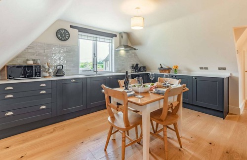 Fairford Cottage | Two Cotswold holiday homes with an indoor swimming pool - Pool View Cottages