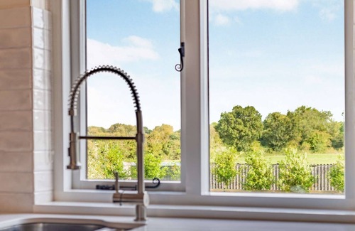 Fairford Cottage | Two Cotswold holiday homes with an indoor swimming pool - Pool View Cottages