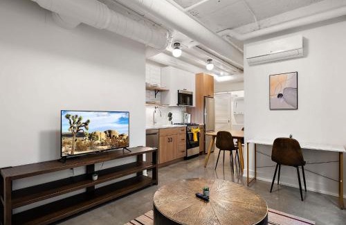 Warehouse District Apartment | TWO CozySuites NLG - Modern condo 01 and 11