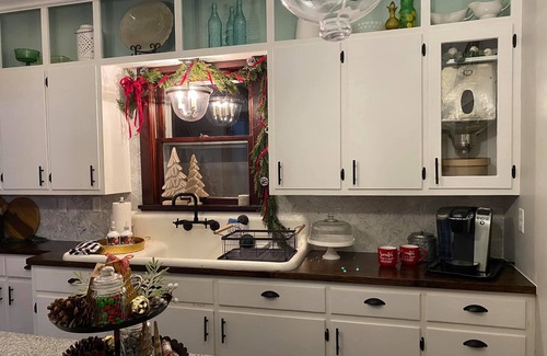 Hermann House | Two Hearts Rambling Rose