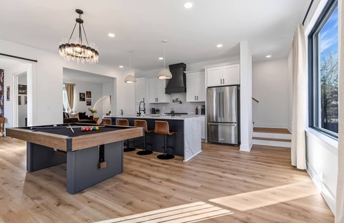 Hurwood Heights House | Two Homes Hot Tub Rooftop Deck in Nashville