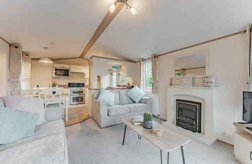 Weybourne House | Two Hoots - Norfolk Cottage Agency