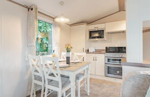 Weybourne House | Two Hoots - Norfolk Cottage Agency