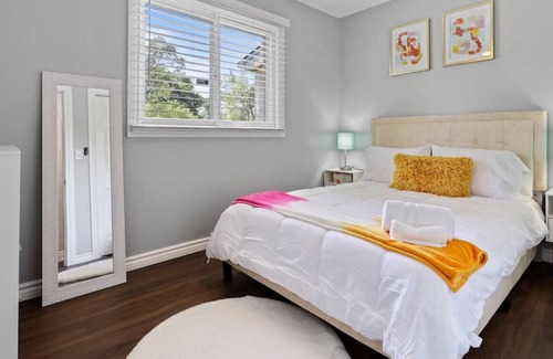 Glendale Heights House | Two Level Charmer, Entire Home, Newly Renovated