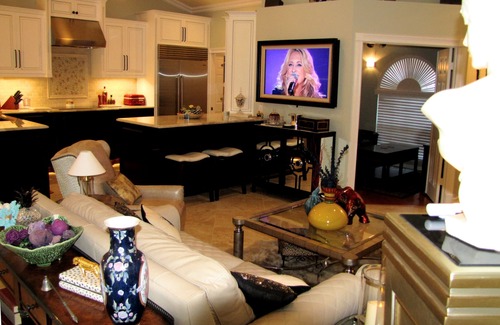 Crown Pointe House | TWO MASTER SUITES Heated Pool+Spa BEACH Home Private Comm IN NAPLES, Walk to