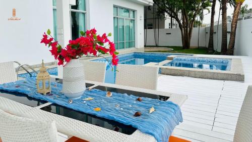 Tha Thaewawong House | Two Pool Villa Pattaya พูลวิลล่าพัทยา Private Poolvilla