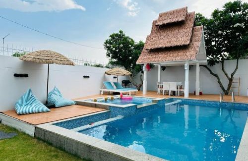 Tha Thaewawong House | Two Pool Villa Pattaya พูลวิลล่าพัทยา Private Poolvilla