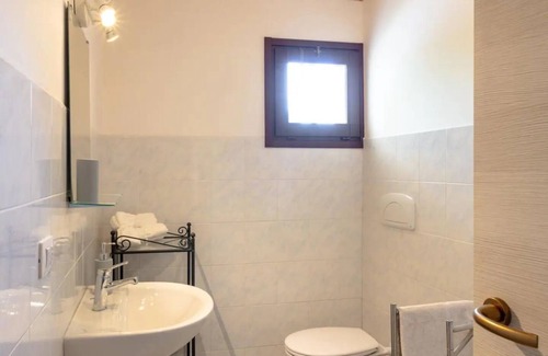 Sassoferrato Other | Two-room apartment in small farmhouse, suitable for families, pets allowed.