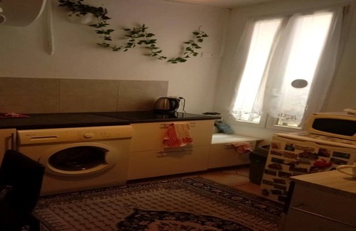 Les Lilas Apartment | two-room apartment with all amenities