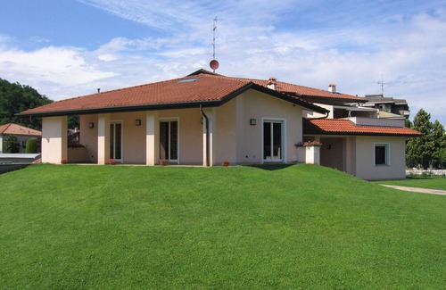Gallarate Condo | Two-room apartment with garden