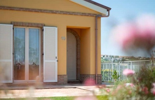 Recanati Apartment | Two-room Suite 10 with Conero panorama in the countryside