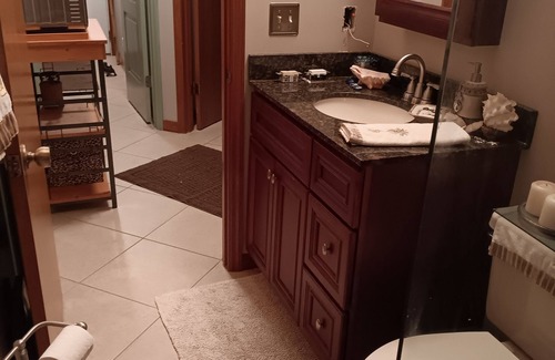 Palm Bay House | Two rooms and a bathroom of your own