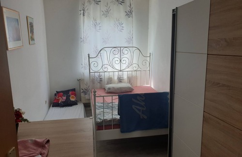 Gelsenkirchen-West Apartment | Two Rooms Apartment in Gelsenkirchen.