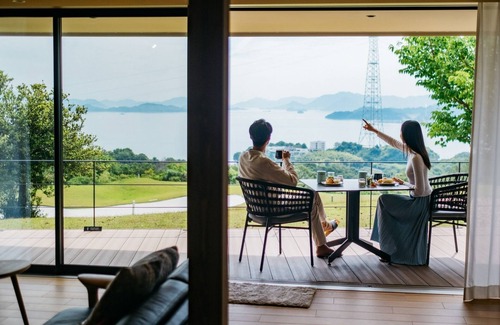 Takehara House | Twostory twin villa with half board Golf course/Takehara Hiroshima