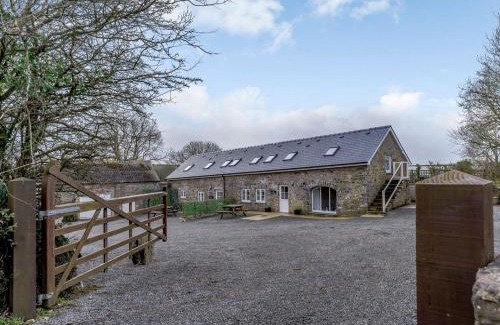 Llanllwchaiarn House | Ty Arth - Uk31652