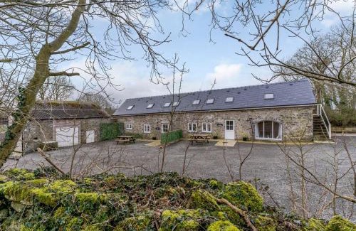 Llanllwchaiarn House | Ty Arth - Uk31652