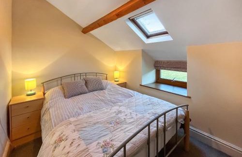 Cwmtirmynach House | Ty Capel Cottage