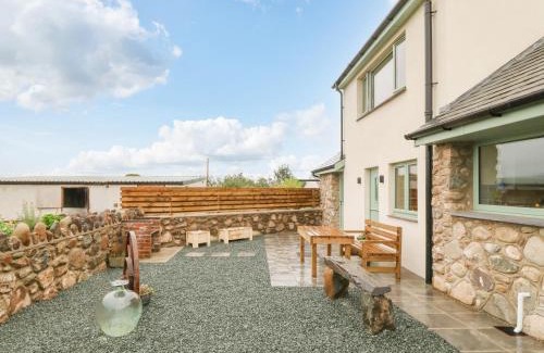 Bont Newydd House | Ty Gwair The Hayloft