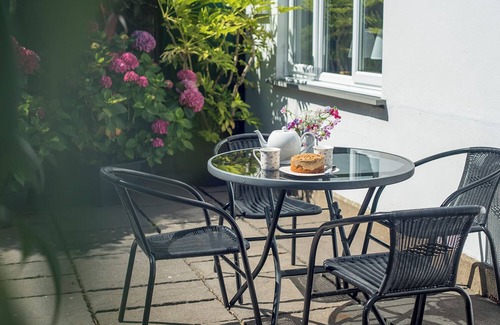 Haverfordwest Cottage | Ty-Gwartheg, Holiday Cottage Trefin, Sleeps 4, 2 bedrooms, bathrooms