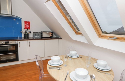 Tan-y-groes Cottage | TY HENRI, pet friendly, luxury holiday cottage in Tresaith