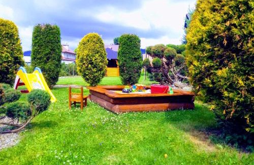 Tylicz House | TYLICZ W DECHĘ Pokoje i Apartamenty