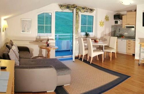 Hirschegg Apartment | TYP W3 "plus" Ferienwhg./2 Schlafräume Du/wc - Vier Jahreszeiten - Familie Schuster