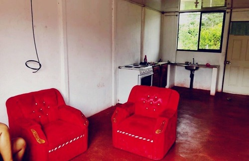 Bratsi House | Typical Costa Rican house between forests, waterfalls and Indigenous area! ☀